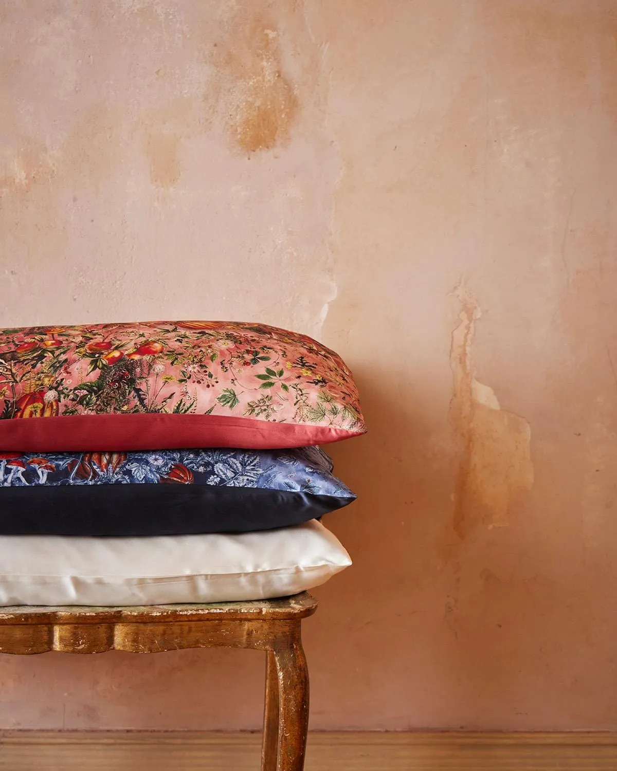 Aurora Silk Pillowcase Pink Lady