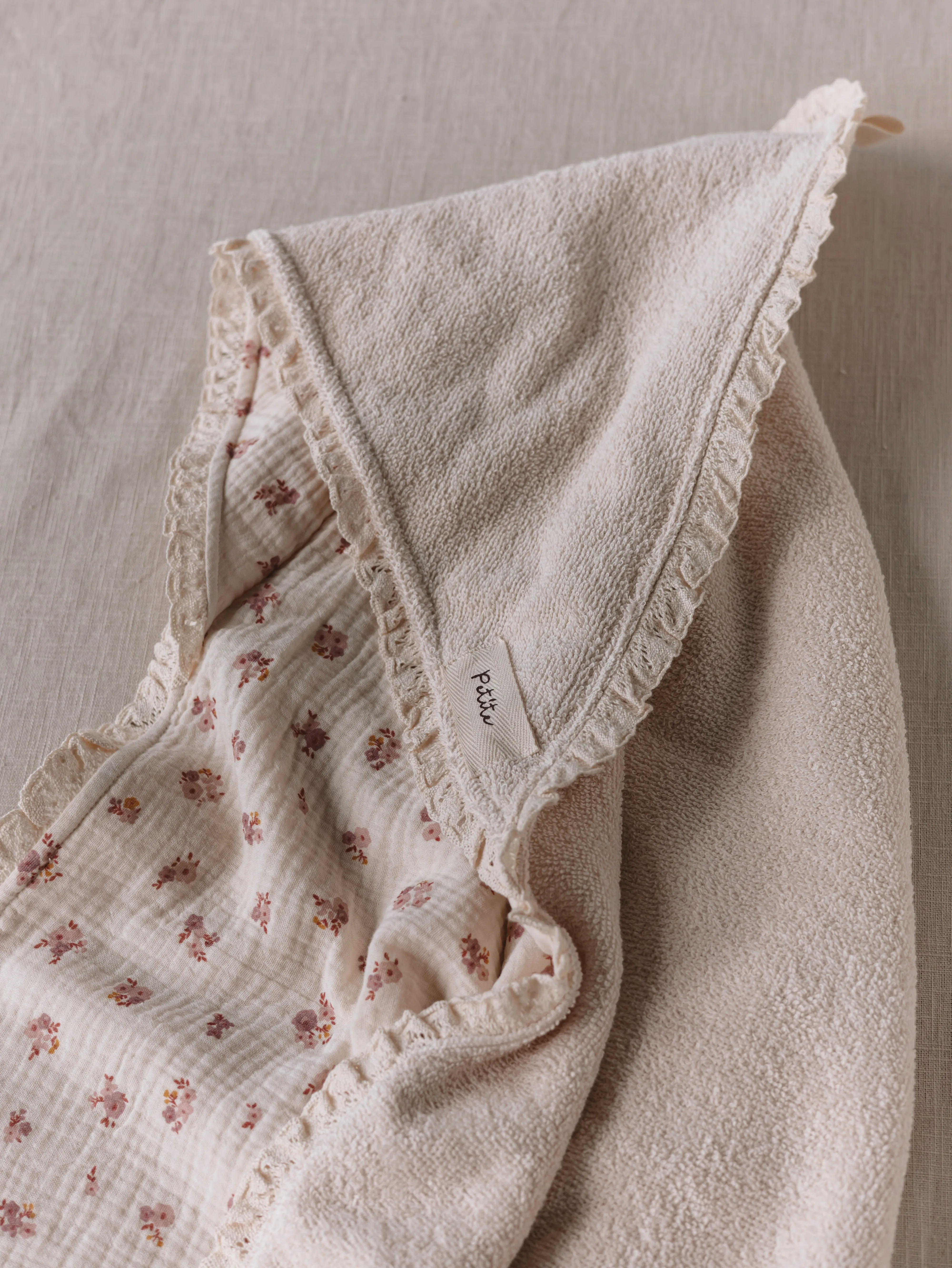 Baby Hooded towel  /  ecru floral   lace