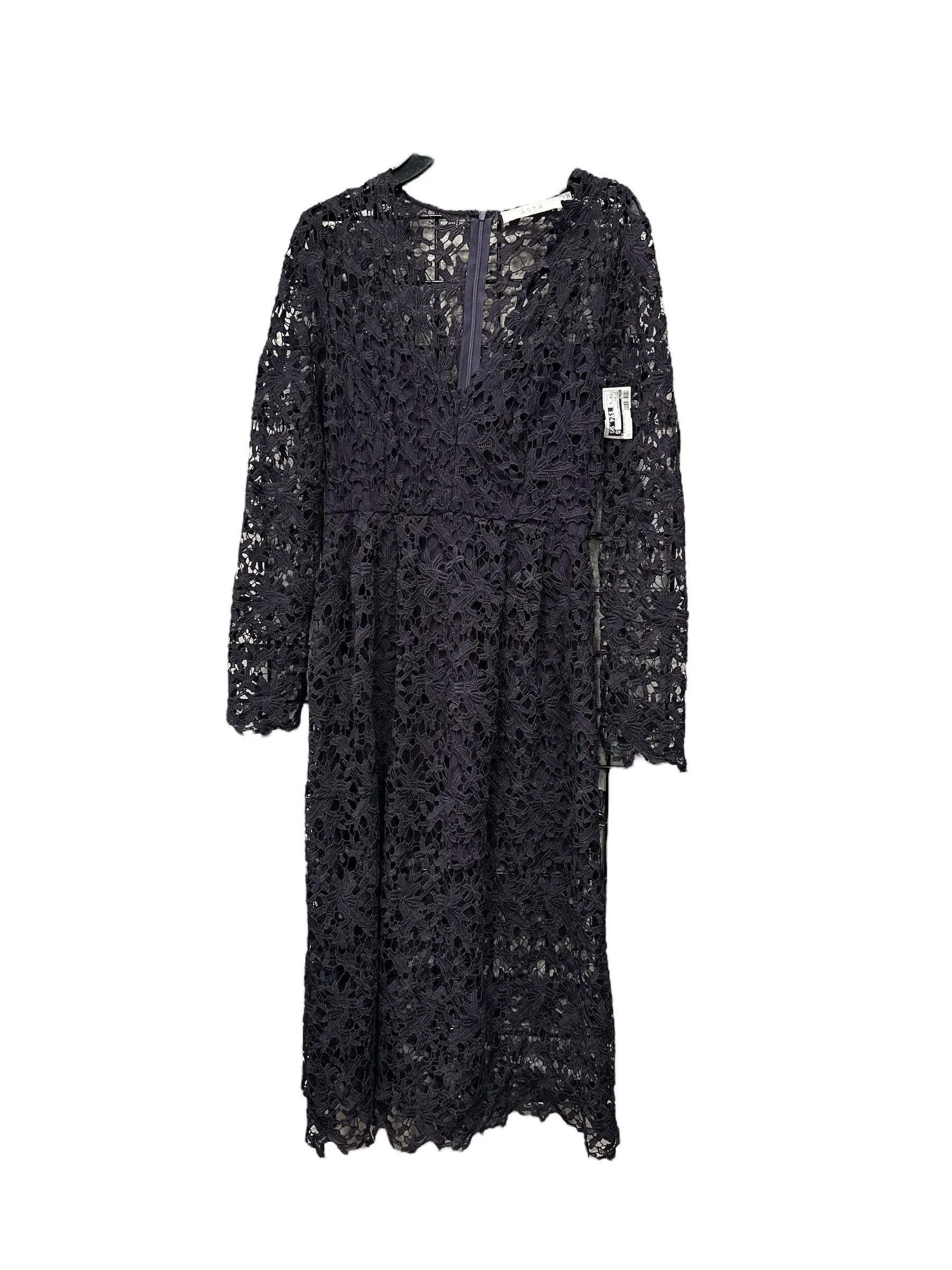 Dress Casual Short By Astr  Size: M