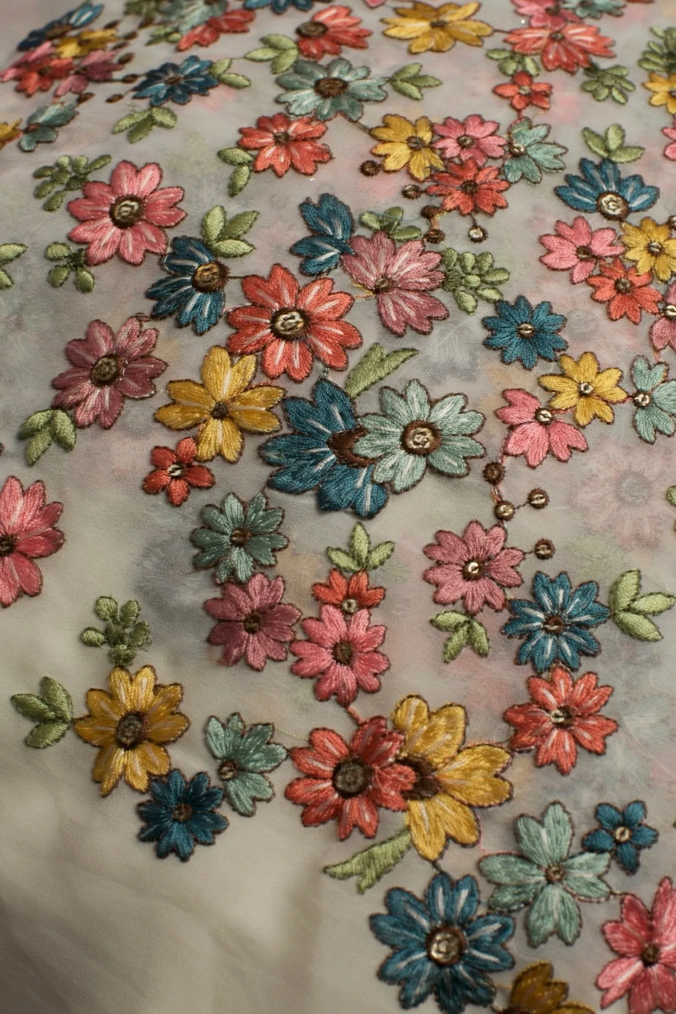 FLOWER EMBROIDERED SILK B32-7
