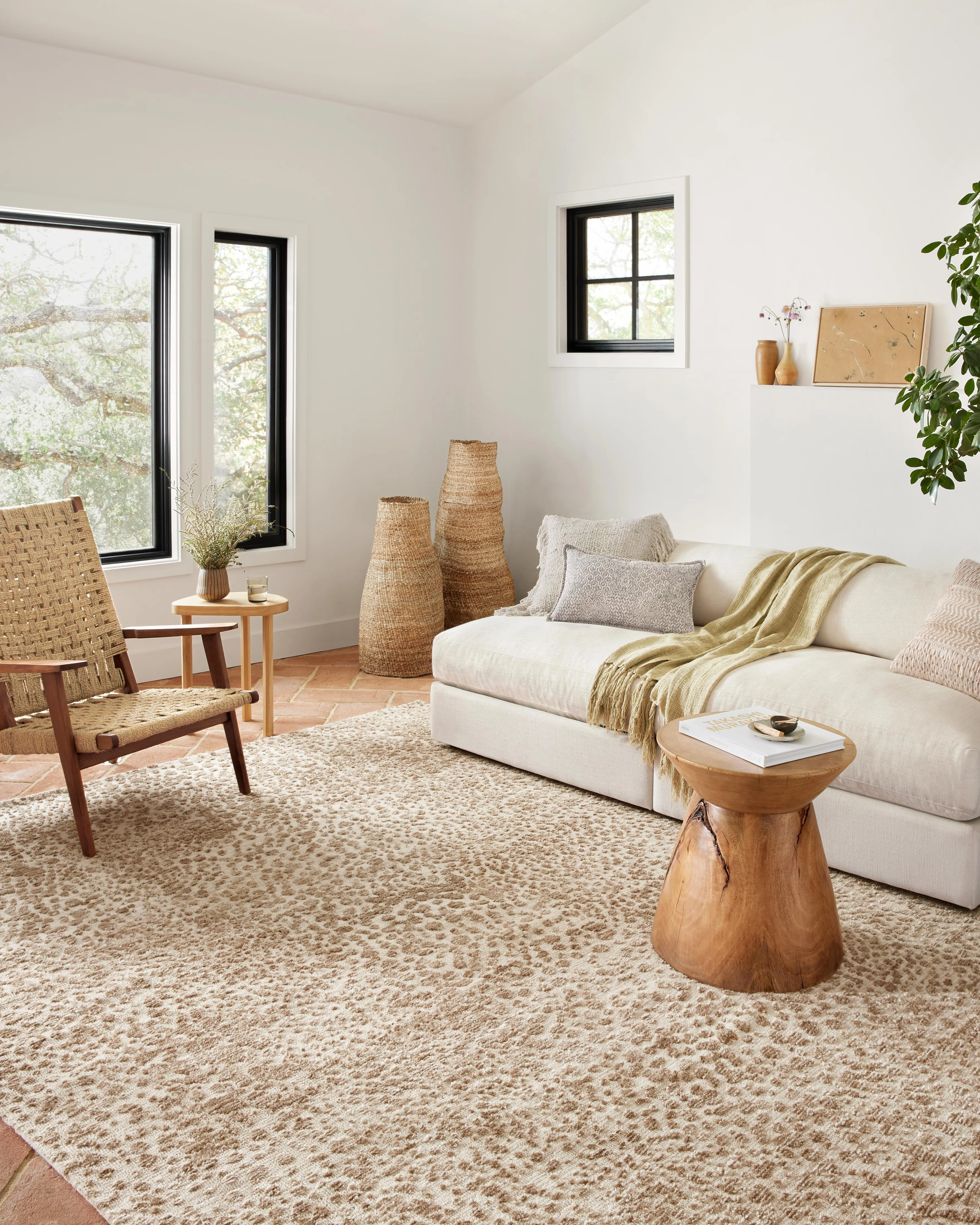 Loloi Neda Ivory / Sand Rug