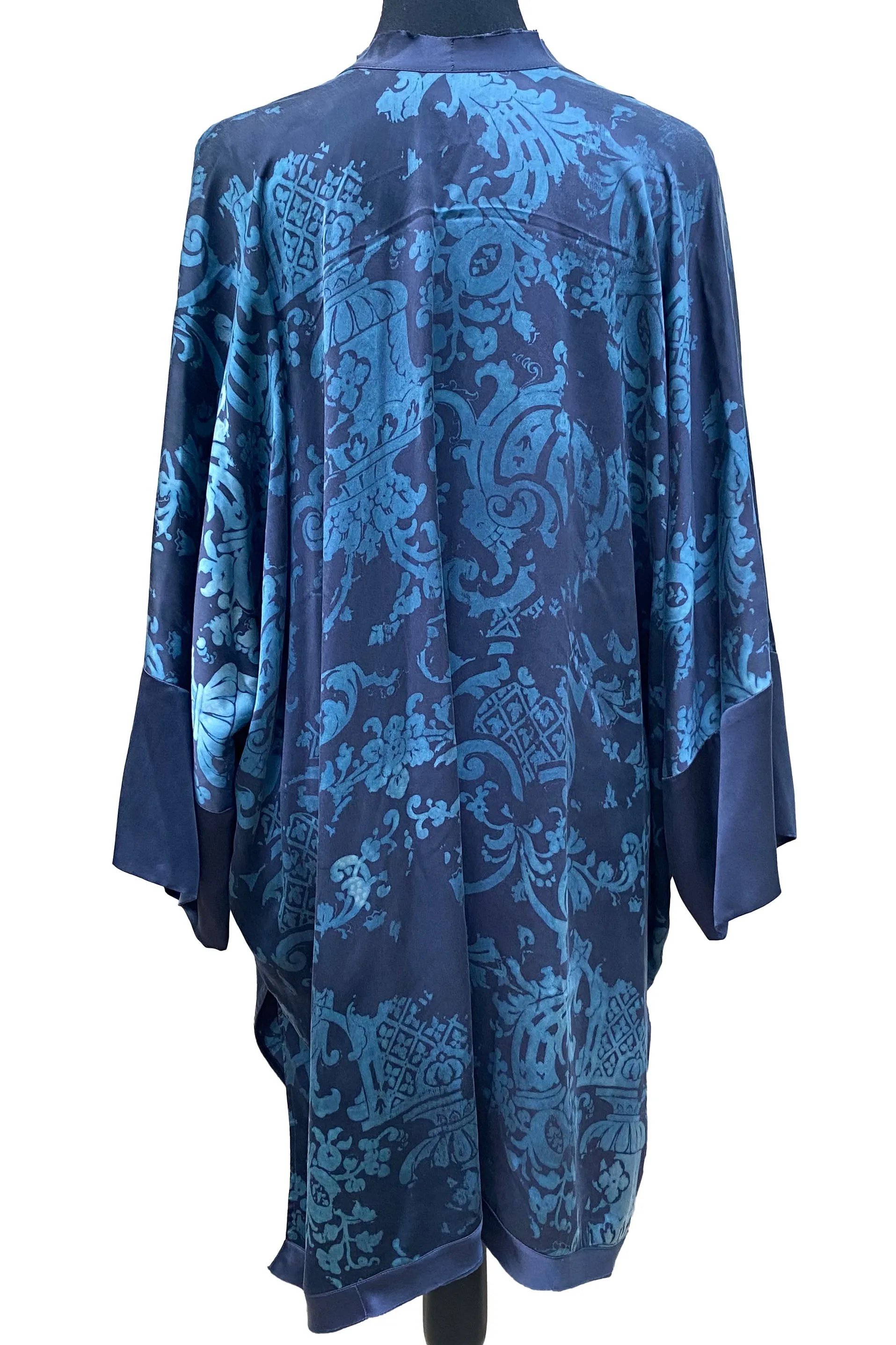 Lucianne Kimono in Silk Charmeuse w/ Wallpaper Print - Blue