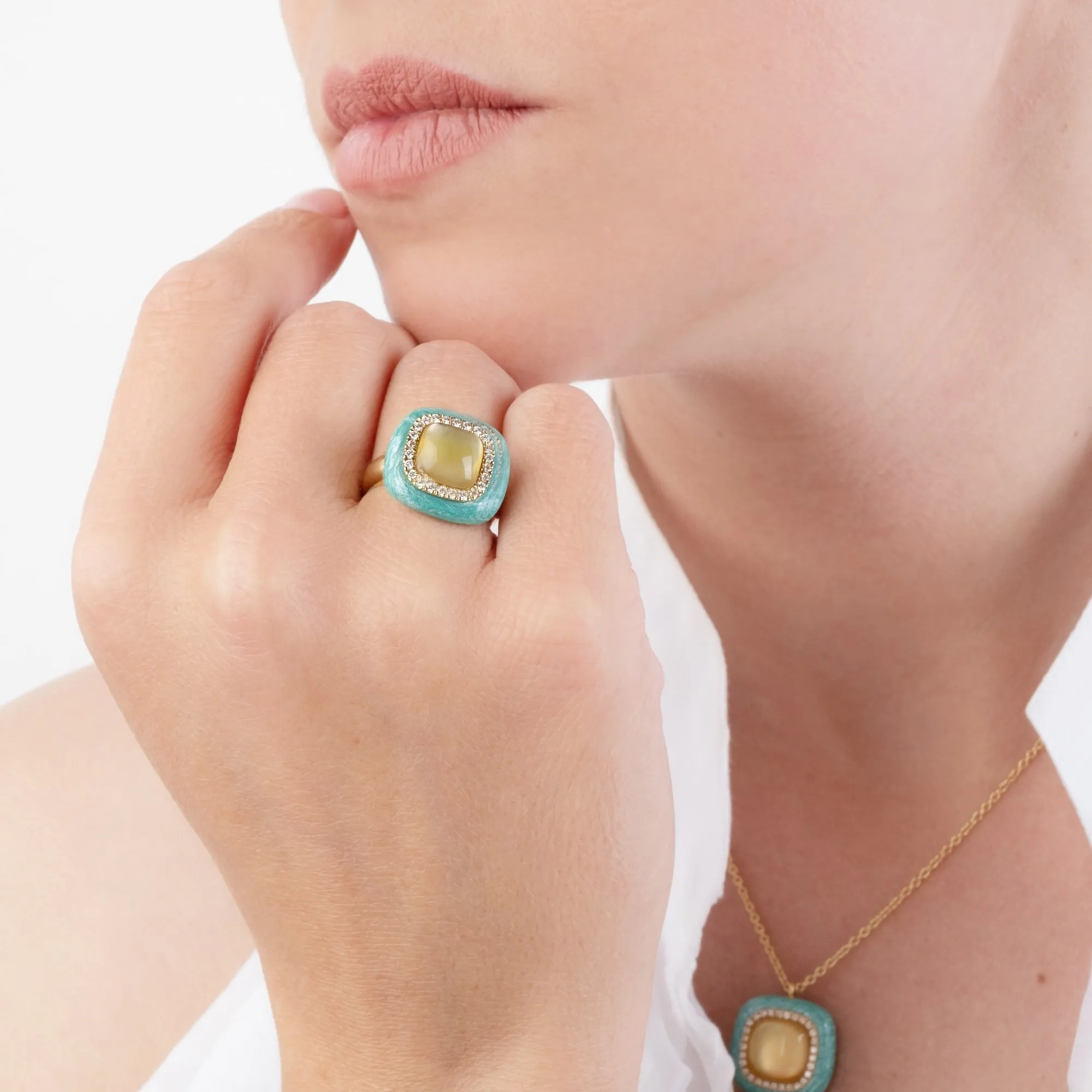 Mint green enamel and light citrin 18k yellow gold and diamond ring
